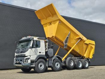FMX 460 10x4 TIPPER / MINING